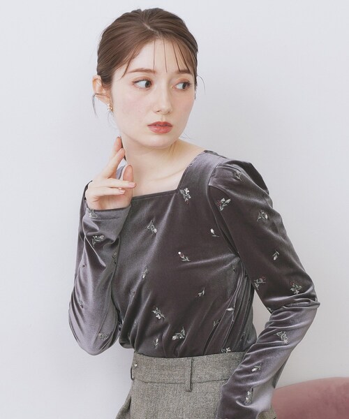 index（インデックス） tシャツ バックシャン小花刺繍ベロアトップス