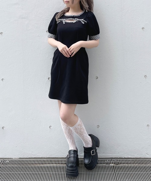 「abc une face」 半袖ワンピース FREE ベージュ レディース_画像2