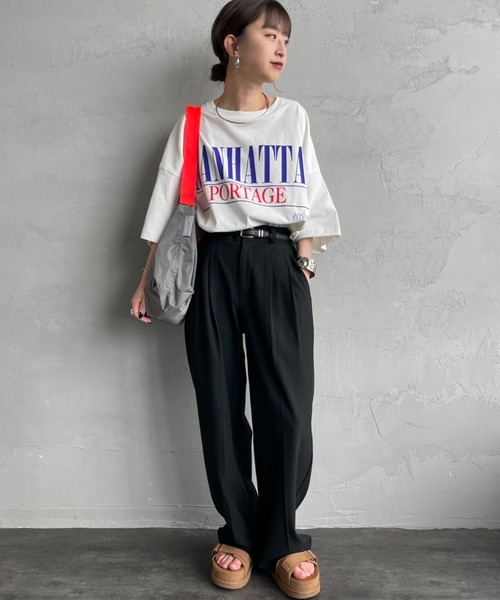 tシャツ 「MANHATTAN PORTAGE/マンハッタンポーテージ」 別注 ショート丈 ロゴプリントTシャツ「追加」 レディースの画像