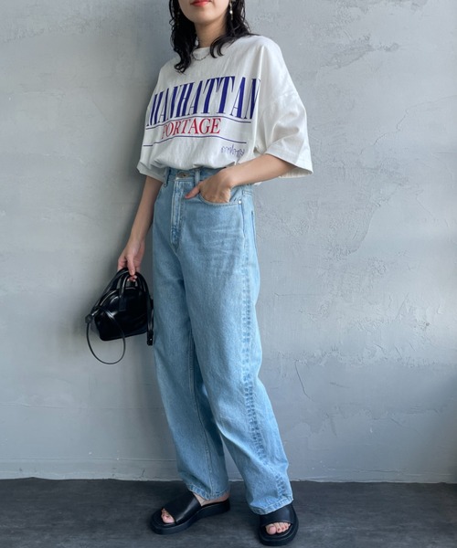 tシャツ 「MANHATTAN PORTAGE/マンハッタンポーテージ」 別注 ショート丈 ロゴプリントTシャツ「追加」 レディースの画像