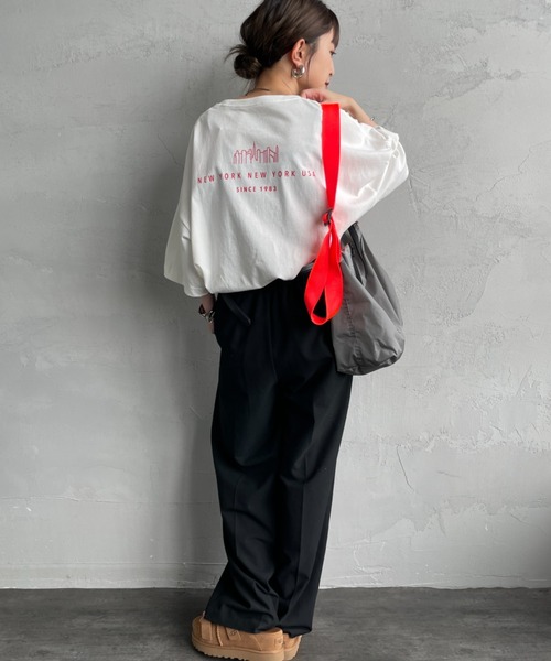 tシャツ 「MANHATTAN PORTAGE/マンハッタンポーテージ」 別注 ショート丈 ロゴプリントTシャツ「追加」 レディースの画像