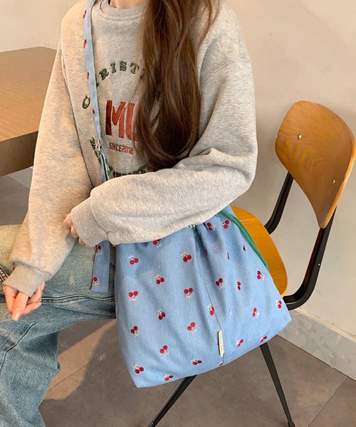 Mignonjour トートバッグ Mignonjour/フラワー チェリー刺繍デニム