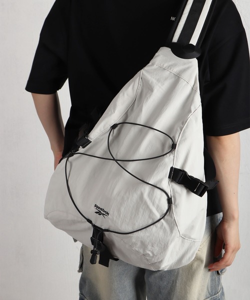 レア‼️白ナイロン★PORTER 近江チヂミ ウエストバッグ Reebok（リーボック） ウエストポーチ ナイロン スリングバッグ 軽量