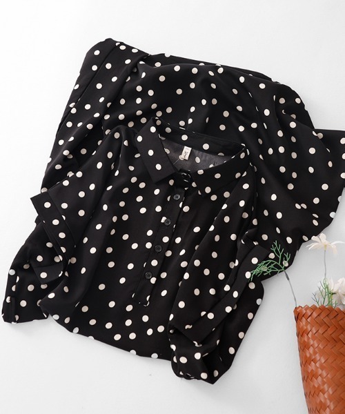 ドット柄シャツワンピース 半袖 ベージュと黒 LUCPY ワンピース 半袖 ドットプリントシャツワンピース : ZOZOTOWN