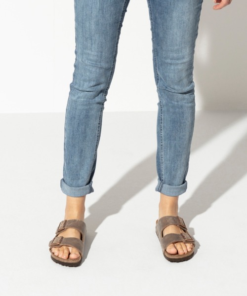 BIRKENSTOCK サンダル Arizona Waxy Leather 「ナロー幅」 ユニ