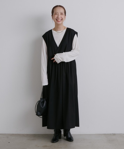 pual ce cin ワンピース ジャンパースカート 「Du noir」深Vネック 