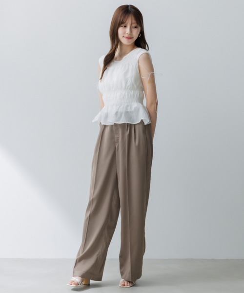 スラックス パンツ satin tuck pants（サテンタックパンツ