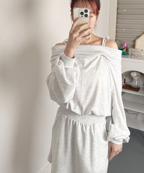 ワンピース オフショルダー肩紐トレーナーワンピース : ZOZOTOWN