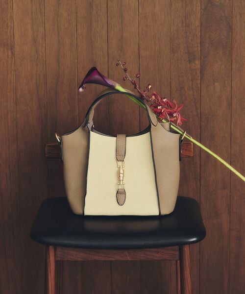 YECCA VECCA（イェッカヴェッカ） ハンドバッグ 4wayミニバッグ