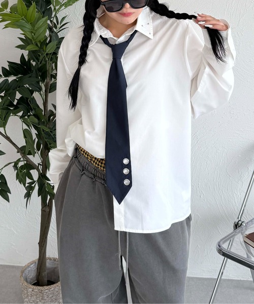 未使用✨プラダ 長袖シャツ ブラウス ネクタイ付 24年 ホワイト 42 大きめ MA*RS】クロス刺繍ネクタイ付きブラウス - ホワイト size-F