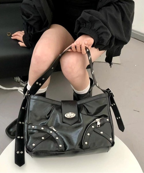 SHEENA（シーナ） ショルダーバッグ バッグ スタッズショルダーバッグ