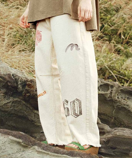 MEDE19F（メデジュウキュウ） パンツ 刺繍とプリントにこだわった