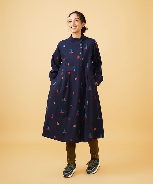 Jocomomola（ホコモモラ） パンツ フラワー刺繍入り裏起毛レギンス