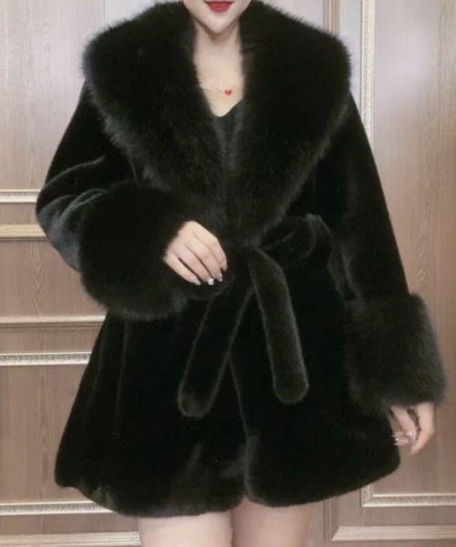 激レア‼️希少品‼️デンマーク製ダークブルー シールファーコート☆ジッパー付き FALL / WINTER 2024 CLIMASHIELD|WILDTHINGS