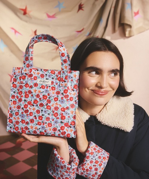 ガーデンバッグ、サイズ比較　　キャスキッドソン　ハンドメイド Cath Kidston（キャス・キッドソン） トートバッグ スモール ブック