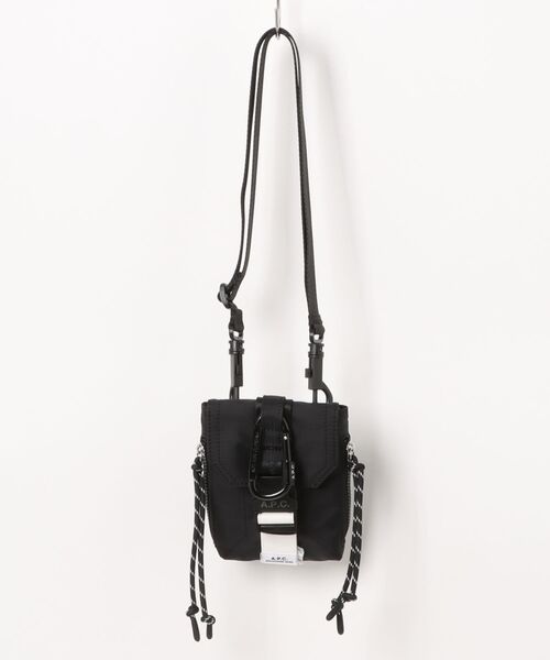A.P.C.(アーペーセー) ウエストポーチ CROSSBODY POUCH TREK メンズ A.P.C.(アーペーセー) ウエストポーチ CROSSBODY POUCH TREK メンズ