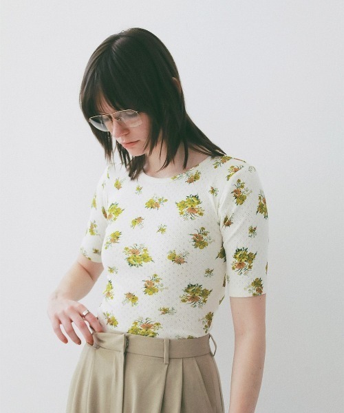 m*♡様 ★未使用・タグ付き★ CLANE トップス CLANE（クラネ） tシャツ CLANE/クラネ/BACK OPEN FLOWER TOPS