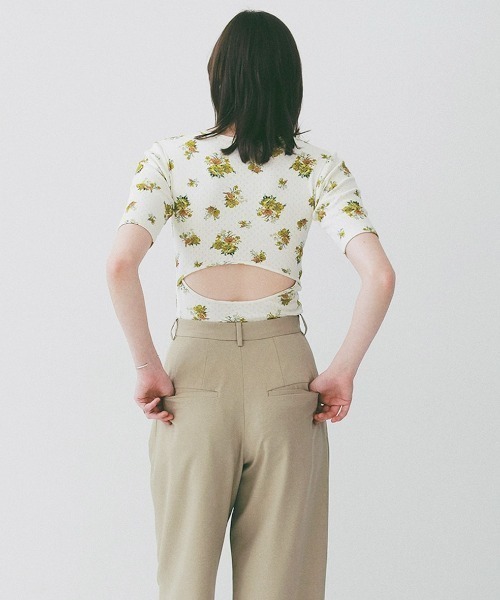 CLANE（クラネ） tシャツ CLANE/クラネ/BACK OPEN FLOWER TOPS