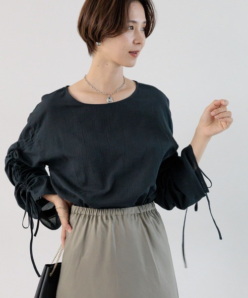 ☆22SS☆EVA MANN／袖シャーリングブラウス ☆22SS☆EVA MANN／袖シャーリングブラウス