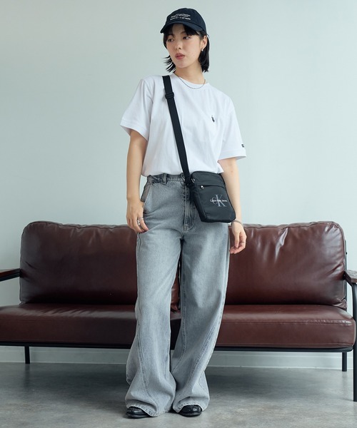【購入時18700円程】カルバンクライインショルダーバッグ Calvin Klein Jeans（カルバンクラインジーンズ） ショルダーバッグ