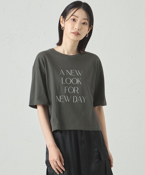 tシャツ 「A NEW LOOK FOR NEW DAY」ラメプリントTシャツ レディースの画像
