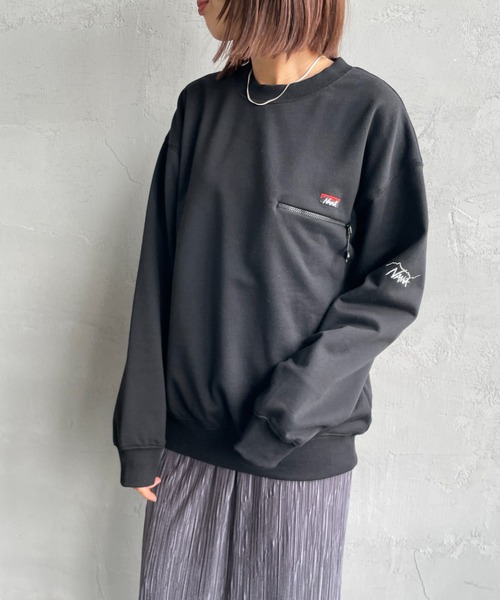 NANGA/ナンガ」 別注 ワンポイントロゴ刺繍 ジップポケットスウェット NANGA（ナンガ） トレーナー スウェット 別注 ワンポイントロゴ刺繍