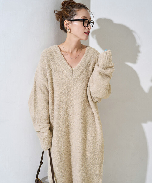 FOXYEY ベージュ Vネックワンピース FOXY ベージュ Vネック 半袖 ひざ丈ワンピース - メルカリ