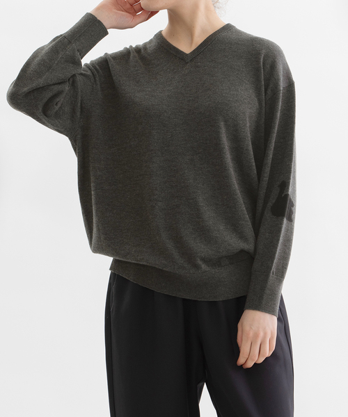 nop de nod（ノップドゥノッド） ニット セーター Vネックセーター左袖