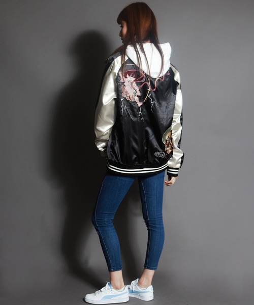 【激レア・美品】Supreme スカジャン 薔薇　M 激レア・美品】Supreme スカジャン 薔薇M