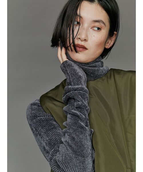 希少 UN3D. 上質 デザイン レーヨン タートルネック ハイネックニット 