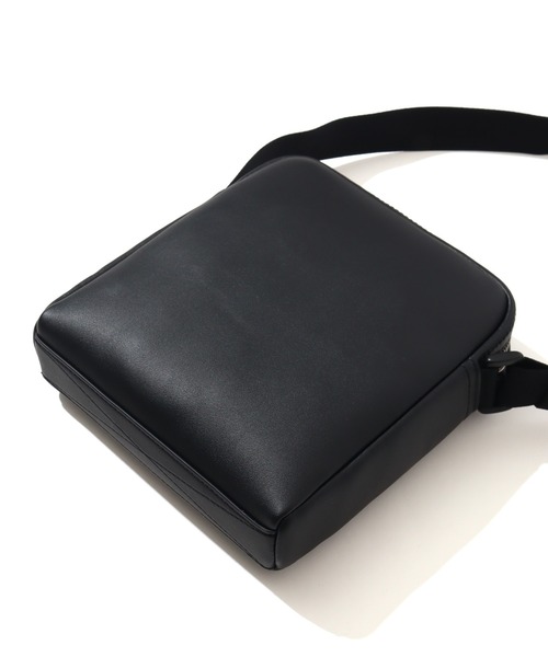 カルバンクライン   Jeans Monogram Soft Sq バッグ 関税込☆Calvin Klein☆Jeans Monogram Soft Sq Shoulder Bag