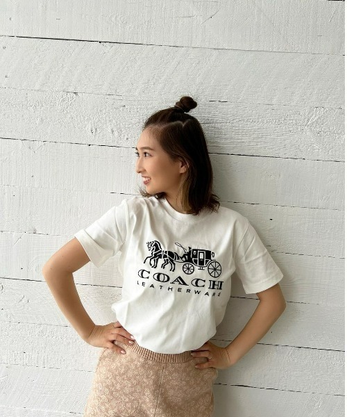 COACH（コーチ） 半袖Tシャツ X-SMALL ホワイト レディース : ZOZOTOWN