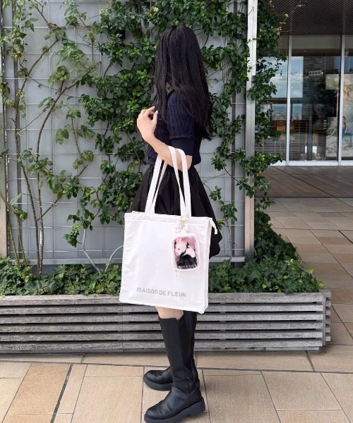 Maison de FLEUR（メゾンドフルール） トートバッグ ファスナー付き
