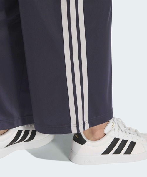 アディダス ワイドレッグパンツ Mサイズ　美品 adidas（アディダス） ワイドパンツ パンツ トリコット ルーズフィット