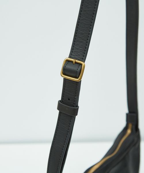 collex（コレックス） ショルダーバッグ バッグ レザーハーフムーン