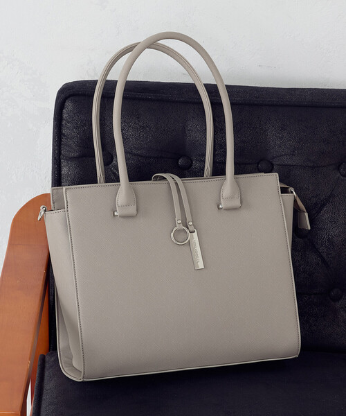 NILSEA SHOP トートバッグ ロゴプレート 肩掛け可 レザー j-white_07000191r