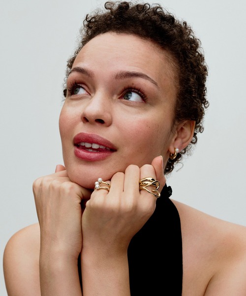 ピアス　ゴールド　パール　フープ　レディース　アクセサリー PANDORA ピアス パール ＆ オーガニカリー シェイプド ゴールド