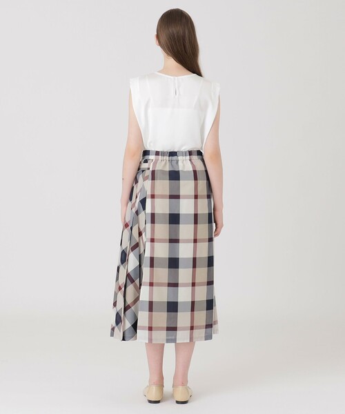 BLUE LABEL CRESTBRIDGE（ブルーレーベルクレストブリッジ） スカート