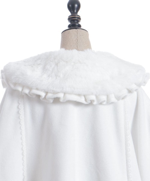 Chalmiere ケープ　コート　ホワイト Chalmiere（シャルミエール） ピーコート pコート ドーリーケープ