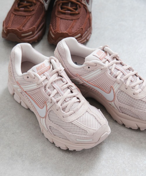 NIKE（ナイキ） スニーカー ズームボメロ 5 GLD レディース : ZOZOTOWN