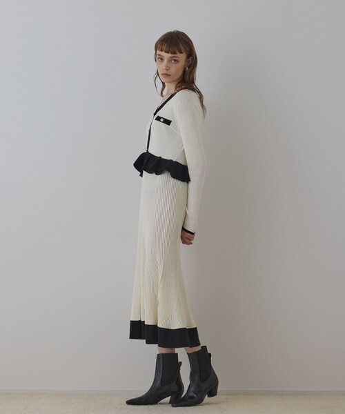 「GRACE CONTINENTAL」 ニットワンピース 36 ホワイト レディースの画像
