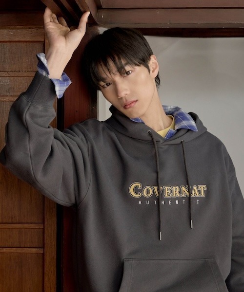 COVERNAT（カバーナット） パーカー 「SOOBIN着用」 CENTER LOGO