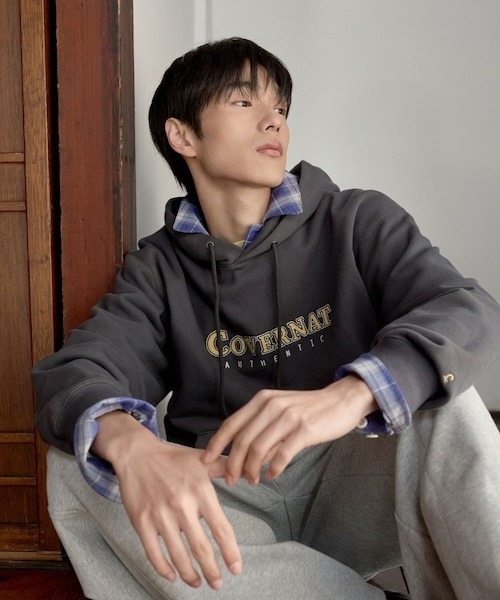 COVERNAT（カバーナット） パーカー 「SOOBIN着用」 CENTER LOGO