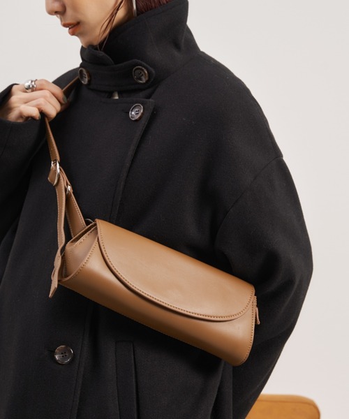 Auntie Rosa Holiday ショルダーバッグ バッグ フェイクレザー