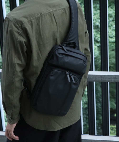 ZERO HALLIBURTON（ゼロハリバートン） ウエストポーチ レキシントン2