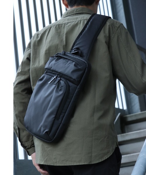 ZERO HALLIBURTON（ゼロハリバートン） ウエストポーチ レキシントン2