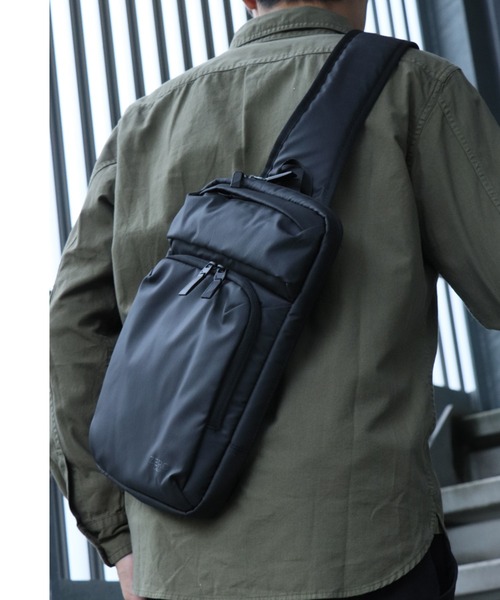 ZERO HALLIBURTON（ゼロハリバートン） ウエストポーチ レキシントン2