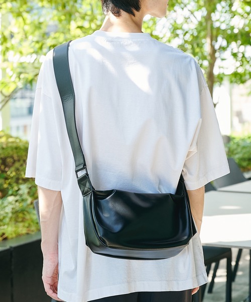 バッグ STUDIOUS  HARF MOON SHOULDER BAG  BLACK HARF MOON SHOULDER BAG - Medium｜STUDIOUS