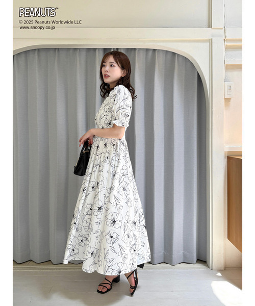 SNOOPY（スヌーピー） ワンピース PEANUTS ラインフラワーフレア