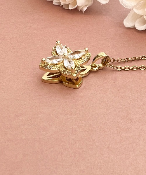 DiamondHearts（ダイヤモンドハーツ） ネックレス フラワーモチーフ